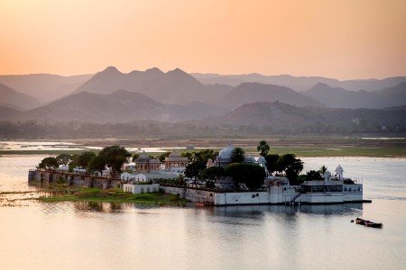 El país de Shiva y de los colores