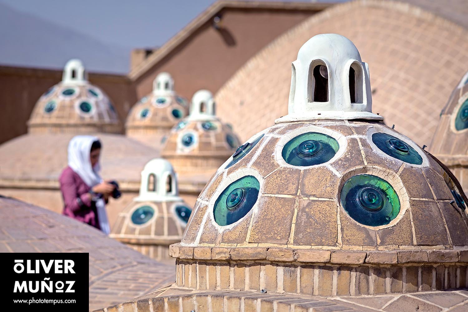 travel trip adventure pictures photographer fotografo fotografia viajes periodismo periodista aventura viaje oliver munoz phototempus retrato portrait muñoztehran isfahan yazd farsi khaju iran persa iman jomeini shahrekord bakhtiari Naqsh-e Jahan hakim ka
