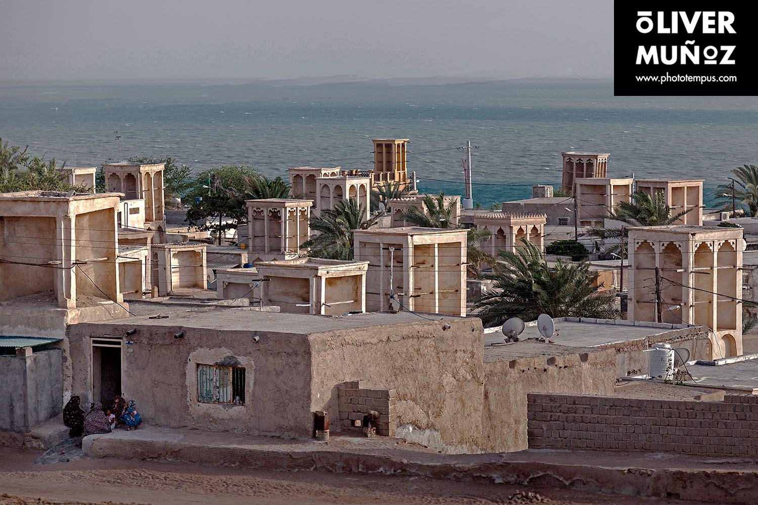 travel trip adventure pictures photographer fotografo fotografia viajes periodismo periodista aventura viaje oliver munoz phototempus retrato portrait muñoztehran isfahan yazd farsi khaju iran persa iman jomeini shahrekord bakhtiari Naqsh-e Jahan hakim ka